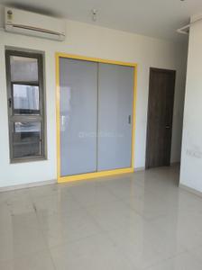 Bedroom Image of 930 Sq.ft 1.5 BHK Apartment / Flat for rent in Kalpataru Paramount, Thane West Thane for Rs. 37000