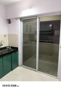 Kitchen Image of 1000 Sq.ft 2 BHK Apartment / Flat for rent in Mantra Montana, Dhanori Pune for Rs. 25000