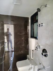Common Bathroom Image of 1200 Sq.ft 3 BHK Apartment / Flat for sale in Samrin Heritage, Thane West Thane for Rs. 21500000