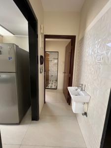 Bathroom Image of 560 Sq.ft 1 BHK Apartment / Flat for rent in Bhoomi Park, Malad West Mumbai for Rs. 37500