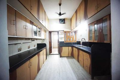 Kitchen Image of 3150 Sq.ft 4 BHK Independent House for sale in Sargasan Gandhinagar for Rs. 39000000