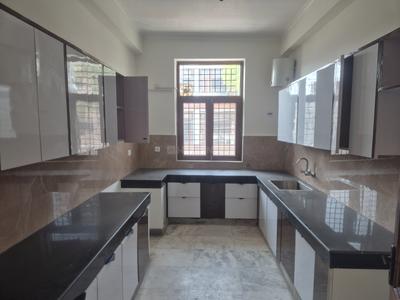 Kitchen Image of 3000 Sq.ft 5 BHK Independent House for rent in Sector 49 Noida for Rs. 60000