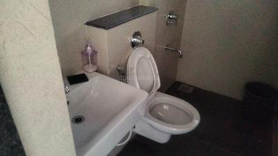 Image of 800 Sq.ft 2 BHK Apartment / Flat for rent in Runwal Sanctuary, Mulund West, Mumbai for Rs. 58000