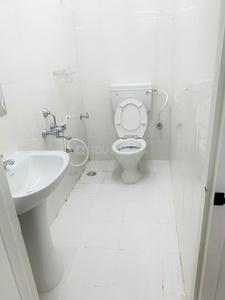Bathroom Image of 320 Sq.ft 1 RK Studio for rent in Indira Nagar Bengaluru for Rs. 20000