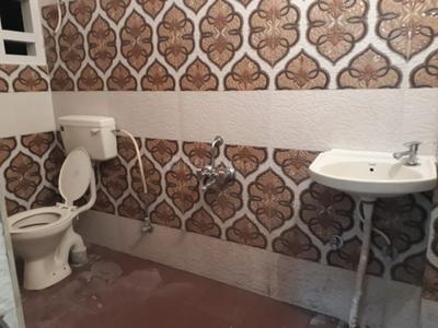 Bathroom Image of 1200 Sq.ft 2 BHK Independent House for rent in Ganganagar Bengaluru for Rs. 17000