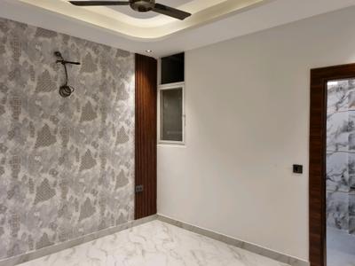 Bedroom Image of 1550 Sq.ft 4 BHK Builder Floor for sale in Raju Parak Extension New Delhi for Rs. 14500000