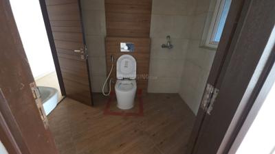 Bathroom Image of 2190 Sq.ft 3 BHK Apartment / Flat for sale in ACE Parkway, Sector 150 Noida for Rs. 35500000