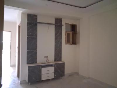 Living Room Image of 1050 Sq.ft 2 BHK Apartment / Flat for sale in Sector 74 Noida for Rs. 3800000