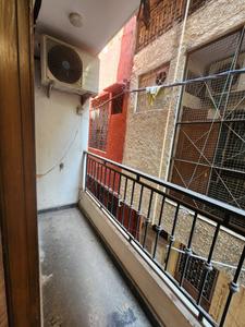 Balcony Image of 750 Sq.ft 2 BHK Builder Floor for rent in Janakpuri New Delhi for Rs. 32500