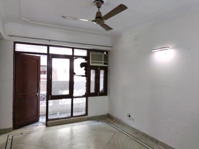 Bedroom Image of 2000 Sq.ft 3 BHK Apartment / Flat for sale in CGHS Pragya Apartment, Sector 2 Dwarka New Delhi for Rs. 36000000