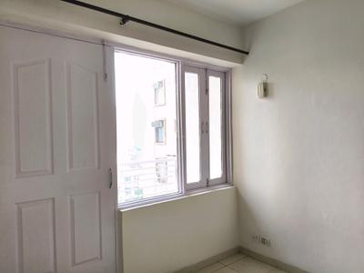 Living Room Image of 1950 Sq.ft 3 BHK Apartment / Flat for sale in Swaraj Homes Gracious Tower, Sector 56 Gurgaon for Rs. 23900000