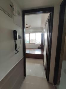 Image of 670 Sq.ft 1 BHK Apartment / Flat for rent in Agarwal Trinity Towers, Malad West, Mumbai for Rs. 48000