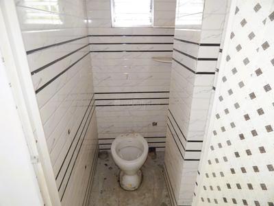 Bathroom Image of 750 Sq.ft 2 BHK Apartment / Flat for sale in Dum Dum Cantonment Kolkata for Rs. 2775000