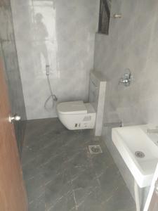Bathroom Image of 620 Sq.ft 1 BHK Apartment / Flat for sale in Dadar West Mumbai for Rs. 21000000