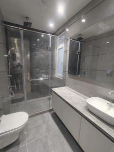 Bathroom Image of 1953 Sq.ft 3 BHK Builder Floor for sale in Defence Colony New Delhi for Rs. 85000000