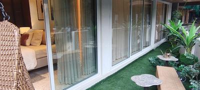 Balcony Image of 1750 Sq.ft 4 BHK Apartment / Flat for sale in Vile Parle West Mumbai for Rs. 73000000