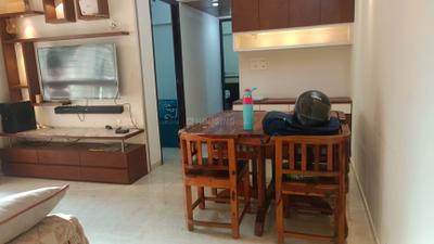 Living Room Image of 950 Sq.ft 2 BHK Apartment / Flat for rent in Lodha Amara, Kolshet Thane for Rs. 45000