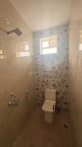 Bathroom Image of 1100 Sq.ft 2 BHK Builder Floor for rent in Ottiyambakkam Chennai for Rs. 20000