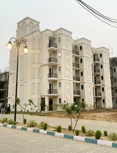 Image of 822 Sq.ft 2 BHK Builder Floor for sale in Signature Global Park 2 And 3, Sector 36, Sohna for Rs. 6800000