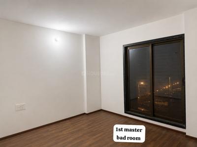 Bedroom Image of 2150 Sq.ft 3 BHK Apartment / Flat for rent in Times Luxuria, Vesu Surat for Rs. 46000