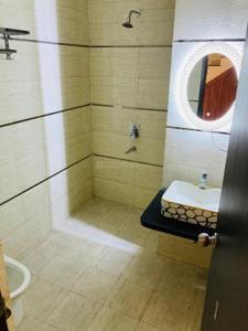 Bathroom Image of 2350 Sq.ft 4.5 BHK Duplex for rent in Agrawal Sagar Heritage, Bawadiya Kalan Bhopal for Rs. 32000