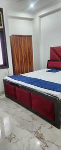 Bedroom Image of 850 Sq.ft 2 BHK Builder Floor for sale in Saket New Delhi for Rs. 3850000