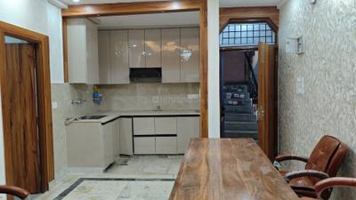 Kitchen Image of 600 Sq.ft 1 BHK Builder Floor for sale in Vaishali Ghaziabad for Rs. 3800000