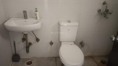 Image of 1275 Sq.ft 2 BHK Apartment / Flat for rent in Gardenia Square, Crossings Republik, Ghaziabad for Rs. 20000