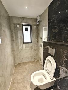Bathroom Image of 900 Sq.ft 2 BHK Apartment / Flat for sale in Shwesh Champaran, Matunga East Mumbai for Rs. 41500000