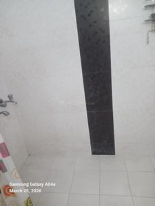 Bathroom Image of 850 Sq.ft 2 BHK Builder Floor for rent in Janakpuri New Delhi for Rs. 26000