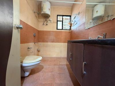 Image of 3500 Sq.ft 4 BHK Apartment / Flat for rent in New Alkapuri, Vadodara for Rs. 40000