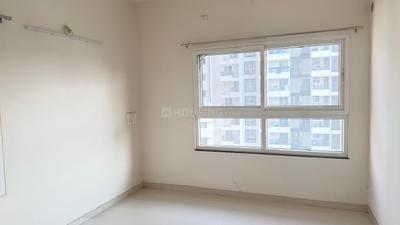 Bedroom Image of 990 Sq.ft 2 BHK Apartment / Flat for rent in Godrej Infinity, Mundhwa Pune for Rs. 34000