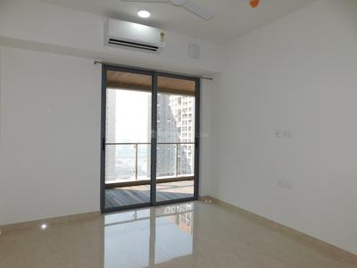 Bedroom Image of 2000 Sq.ft 4 BHK Apartment / Flat for sale in Lodha Lumis, Wadala Mumbai for Rs. 75000000