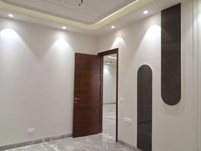 Bedroom Image of 1800 Sq.ft 3 BHK Builder Floor for sale in Paschim Vihar New Delhi for Rs. 35000000
