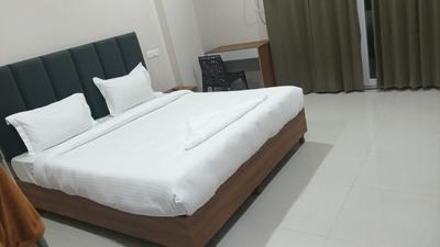 1 RK Independent Builder Floor