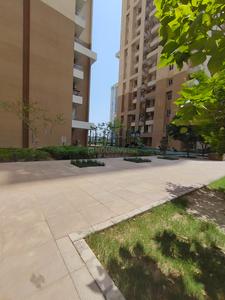 Image of 1609 Sq.ft 2.5 BHK Apartment / Flat for sale in Wave City Center Amore, Sector 32, Noida for Rs. 26000000