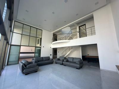 Hall Image of 4525 Sq.ft 4.5 BHK Penthouse for sale in Sagar Waters Edge, Pimple Nilakh Pune for Rs. 82500000