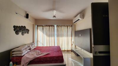 Bedroom Image of 3600 Sq.ft 4 BHK Penthouse for rent in Pacifica Reflections, Vaishno Devi Circle Ahmedabad for Rs. 90000