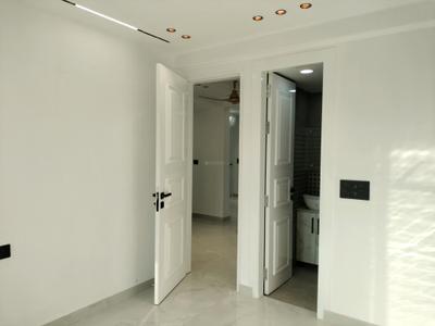 Bedroom Image of 1800 Sq.ft 3 BHK Apartment / Flat for sale in Vrindavan Apartment, Sector 6 Dwarka New Delhi for Rs. 28500000