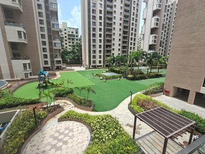 3.5 BHK Flat