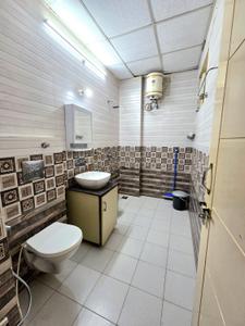 Bathroom Image of 2250 Sq.ft 3 BHK Builder Floor for sale in Canal Road Dehradun for Rs. 16500000