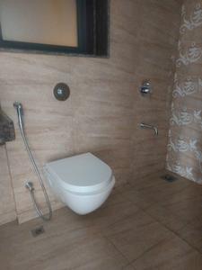 Common Bathroom Image of 650 Sq.ft 1 BHK Apartment / Flat for sale in Amanora Gold Towers, Hadapsar Pune for Rs. 7500000