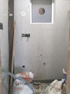 Common Bathroom One Image of 2500 Sq.ft 6 BHK Apartment / Flat for sale in KG-III New Delhi for Rs. 25000000