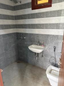 Bathroom Image of 800 Sq.ft 2 BHK Builder Floor for rent in Shastripuram Agra for Rs. 10400