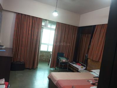 Bedroom Image of 1600 Sq.ft 3 BHK Apartment / Flat for sale in Marine Lines Mumbai for Rs. 130000000