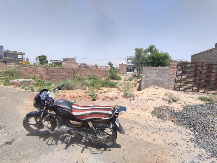 Do Bhai Laxmi Vihar Main Image 1