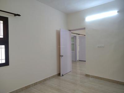 Bedroom Image of 1200 Sq.ft 3 BHK Apartment / Flat for rent in Vasant Kunj New Delhi for Rs. 75000