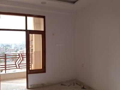 Bedroom Image of 1000 Sq.ft 2 BHK Apartment / Flat for sale in Sector 73 Noida for Rs. 3600000
