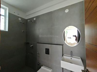 Bathroom Image of 1520 Sq.ft 3 BHK Apartment / Flat for rent in Jubilee Hills Hyderabad for Rs. 60000