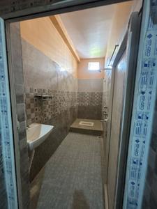 Bathroom Image of 900 Sq.ft 2 BHK Independent House for rent in Bhagwanpur Muzaffarpur for Rs. 9000